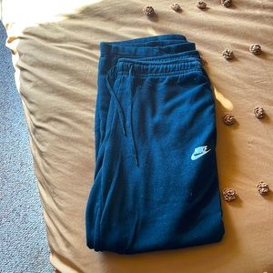 Nike sweatpants with straight leg